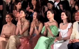 大快人心！舒淇被日本女星挤到台下遭主办方除名刘亦菲晒照力挺