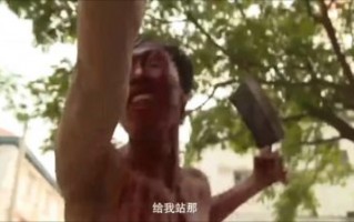 刘海柱角色反转：脏话中传递的人性关怀，让人拍手称赞的平凡英雄形象