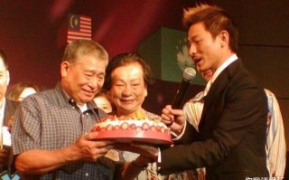 他6次参加春晚，因出演《无间道》获金马影帝，为89岁父亲尽孝道（无间道获奖名单）