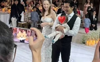 许玮甯回应带儿子亮相婚礼：他十分淡定很给面子