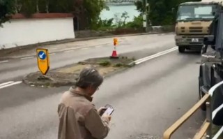 港媒曝陈可辛为躲避狗发生车祸