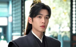 最惨京圈少爷张若昀：妹妹变后妈、与小5岁继母演情侣、父子反目