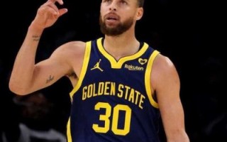 20岁色情女网红Sophie Rain年赚4350万美元，超越NBA明星收入