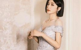 秦岚性感写真集：火辣身材与妩媚风情尽展