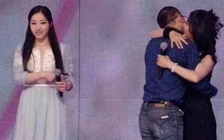 吴愤奋：那个在《非诚勿扰》被34岁小伙牵走的51岁阿姨，如今怎样_2