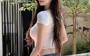 澳大利亚选手小安在汉语桥比赛上惊艳亮相，迷恋周杰伦的她展现超高颜值与歌唱实力