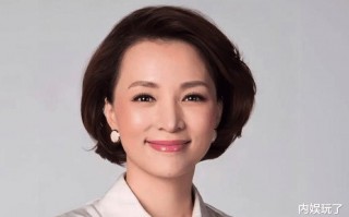 她是央视力捧的主持人，上春晚被质疑，大红后却被打回原形