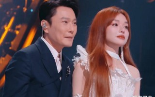 天赐的声音5：黄霄云难怪被怼哭，两个细节暴露她的偶像包袱太重