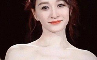 李小冉王鸥一同现身澳门被偶遇，李小冉生图十分显老，王鸥好女人（李小冉王珞丹）