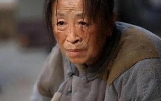 “丑娘”张少华：人丑心更丑，年轻时做的恶事，晚年为此买了单（丑娘张少华财产曝光）