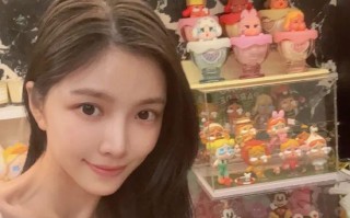杜淳妻子王灿兮晒整柜泡泡玛特Labubu