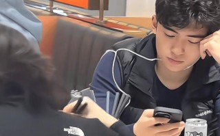 网友：谢霆锋祖宗18代都要感谢张柏芝，她生了一个斯文版的谢霆锋