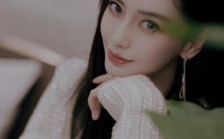 昔日跑男一姐面临软封杀，合约被夺，杨颖该何去何从？