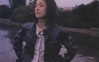 57岁吴倩莲近照曝光，侧麻花辫尽显优雅气质