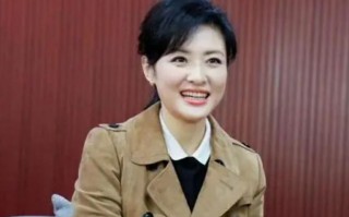 她与董卿斗了十几年，二婚嫁给百亿富豪，女儿却成了一生痛