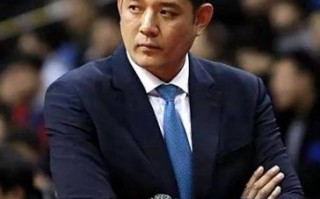 巩晓彬的篮球生涯与情感历程：从初恋到幸福婚姻解析