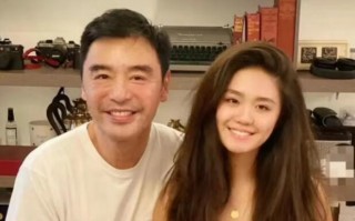 钟镇涛庆祝女儿考上北电研究生：永远为她骄傲