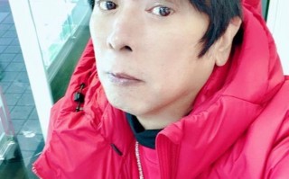 66岁知名主持人家中猝逝！终身未婚遗产留给干儿子，曾与小S合作