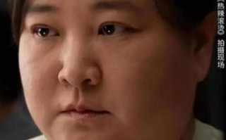 贾玲华丽转型：从综艺女王到国际影坛新星，揭秘她的野心与未来规划