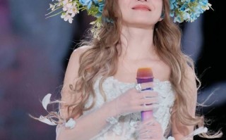 张韶涵演唱会佩戴非遗簪花，花仙子造型养眼吸睛