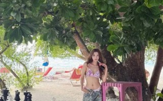 孙怡晒马尔代夫度假照 穿比基尼秀出好身材