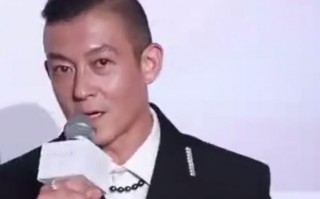 经纪人回应陈冠希飞机争执：他也有优先下机权