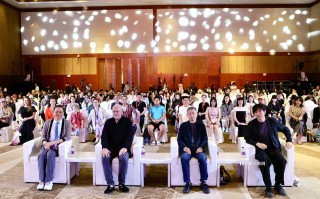 马可·穆勒海影节大师班开讲 畅谈电影节策展理念