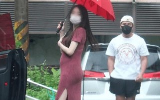 欧弟承认女友未婚先孕，将迎来第三个女儿，网友：喊穷还生孩子