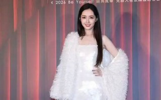 郭碧婷回应父亲病情：治疗很有效还在观望