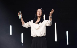 “递麦搭子”实现双向奔赴黄绮珊戴佩妮《我想和你唱》以乐传情（我想和你唱潘倩倩）