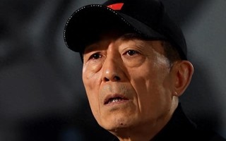 没想到这次，74岁张艺谋换了种方式，让世界再次“刮目相看”！（张艺谋28岁高考）