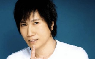 感动14亿人的这位歌手，28岁登春晚一夜成名，如今已去世10年