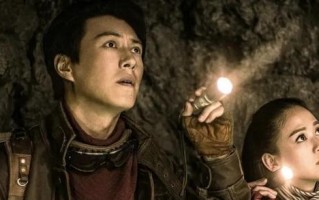 本以为是烂片，新《精绝古城》开播就第二，于毅抓到盗墓片王炸？（精绝古城电视剧吓人吗）