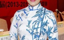 汪明荃迎新年百余客人到访，展现香港娱乐圈的温情与尊重