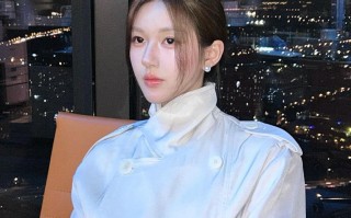 赵露思最新大片遭业内倒油，油光满面唇形廉价，头身比例像螳螂（赵露思 视后）