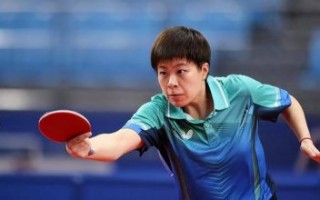 北京时尚活动：明星同框，叶童状态依旧抢眼，王曼昱首次亮相引关注，陈飞宇新潮造型引发热议