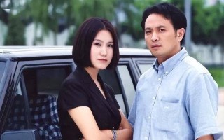 36岁嫁人，46岁守寡，嫁大23岁导演的王茜，已经走上另一条大道