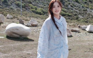 演员王星女友嘉嘉回应网友催婚