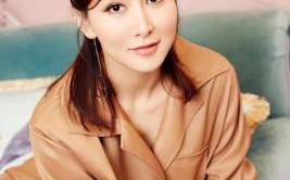 胡静揭豪门生活真相：否认丈夫有四个老婆，分享真实婚姻生活