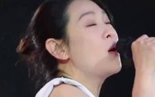 刘若英对演唱会点歌事件公开致歉，称将进行团队深刻检讨以改进问题处理方式