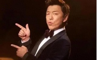 黄渤太出风头了！春晚舞台独唱《拼音》，网友：多年终于得偿所愿
