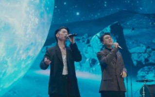 F4重聚 现身五月天演唱会合唱《流星雨》
