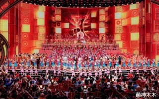 春晚台下也精彩：杨幂晒美照，苏醒打卡后台，岳云鹏回家吃年夜饭
