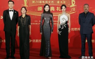 飞天奖红毯生图来了！赵丽颖短发显老气，唐嫣肩太窄，李沁长肉了（赵丽颖拿奖视频合集）