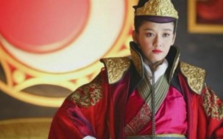 当年的一部《笑傲江湖》,她仅凭一身红衣成功将反派演成了女主