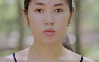 王全安也想不到，默默跟了他10年的余男，走了一条他不敢想的大道