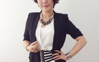 她曾连续7年参加春晚，却因意外被“封杀”，网友骂她罪有应得