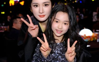 聂远不让女儿雨天上学，黄磊女儿满口错别字，怪不得星二代要进圈