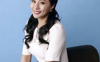 她曾5上春晚，有一生理缺陷却因此成名，丈夫去世后无奈淡出舞台（春晚常驻女高音歌手）