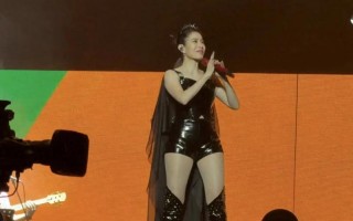 徐怀钰上海演唱会遇冷：上座率不足五成，现场空座一片